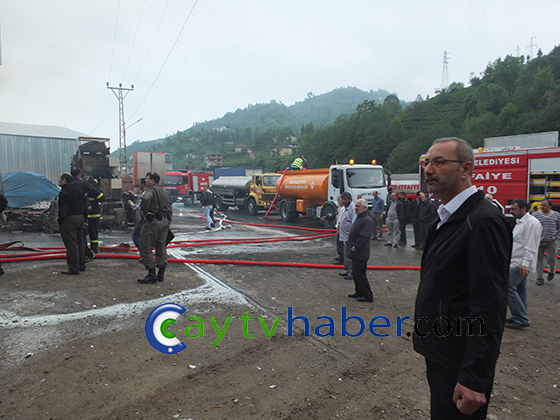 Rize'de Korkutan Yangın 4