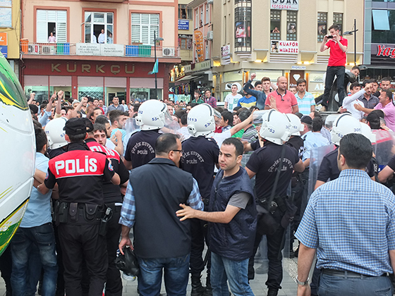 Rize'de Eylemcilere Büyük Tepki 1