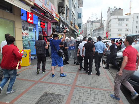 Rize'de Eylemcilere Büyük Tepki 11