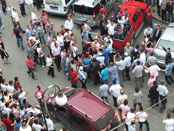 Rize'de Eylemcilere Büyük Tepki 20