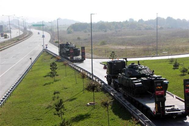 Türkiye'nin her köşesinden tanklar sınıra gidiyor 3