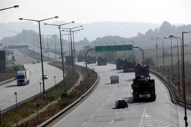 Türkiye'nin her köşesinden tanklar sınıra gidiyor 4