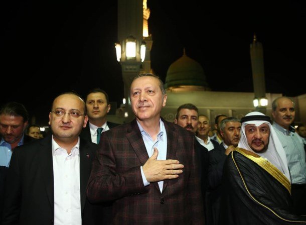 Erdoğan huzurda namaz kıldı 13