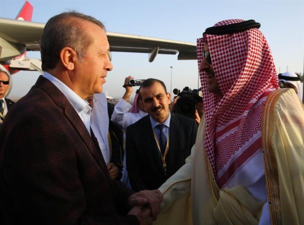 Erdoğan huzurda namaz kıldı 17