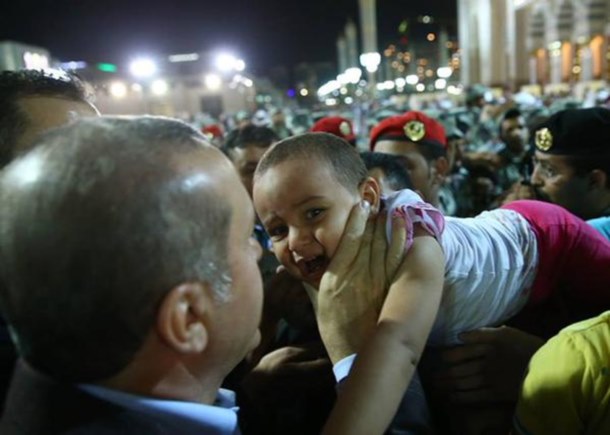 Erdoğan huzurda namaz kıldı 4