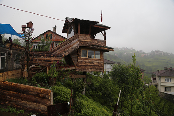 Rizeli Bunu Yaptı 'Ağaçkondu Konağı' 8