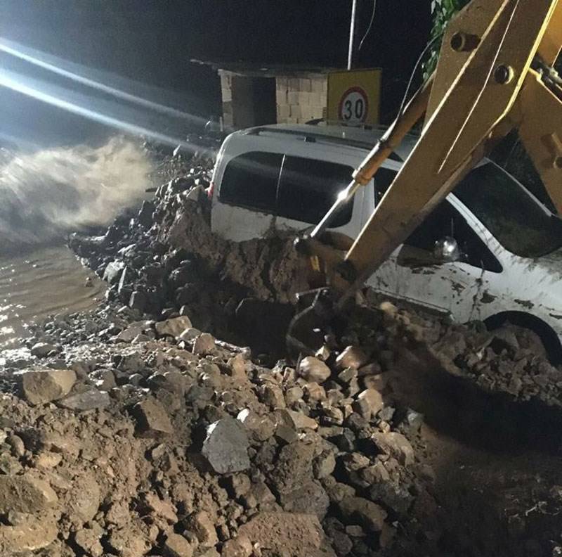 Rize'de Sel ve Heyelan Etkili Oldu 19