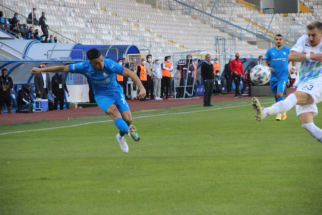 Rizespor, Erzurum'dan 1 Puanla Dönüyor 12