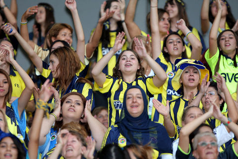 Bütün Kızlar Toplandı 12