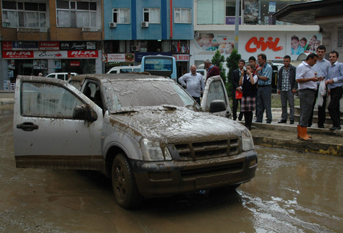 32 Araç Çıkarıldı 3