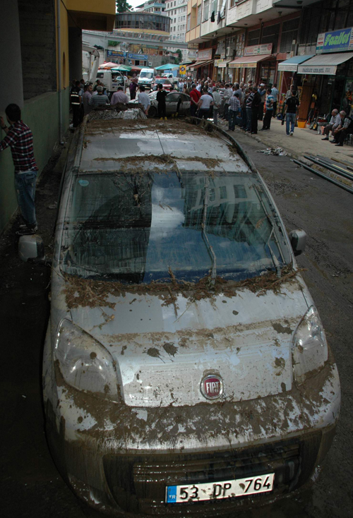 32 Araç Çıkarıldı 5