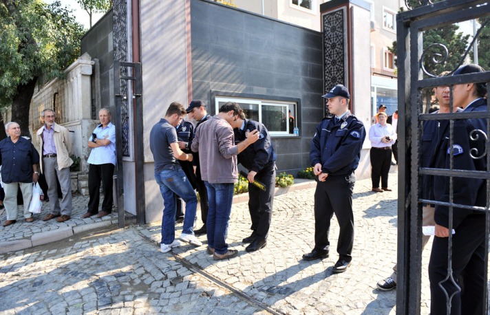 Tenzile Erdoğan'ın cenazesi kılındı 12