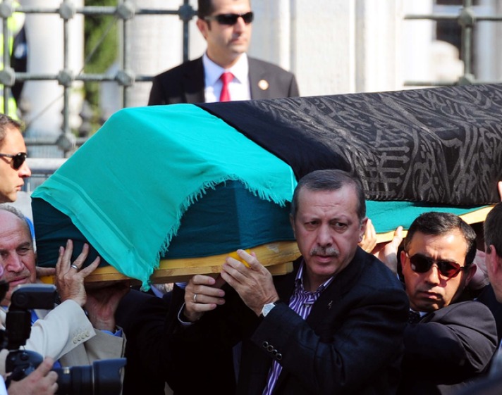 Tenzile Erdoğan'ın cenazesi kılındı 3