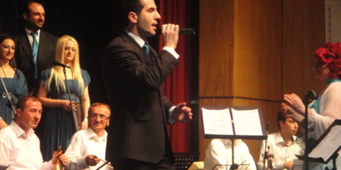 Rize'de Türk Müziği Konseri