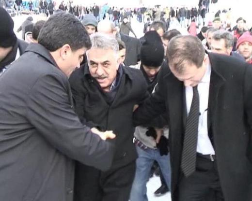 Bakan Yazıcı Böyle Düştü 3