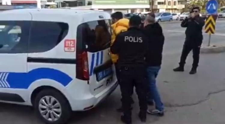 SÜPER KUPA FİNALİNİN ERTELENMESİNİN ARDINDAN SOSYAL MEDYADA KÜFÜRLÜ PAYLAŞIM YAPAN BİR FENOMEN, SAMSUN'DA GÖZALTINA ALINDI