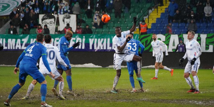 TRENDYOL SÜPER LİG'İN 20.HAFTASINDA Ç.RİZESPOR EVİNDE KARŞILAŞTIĞI ADANA DEMİRSPOR'U 1 - 0 MAĞLUP ETTİ
