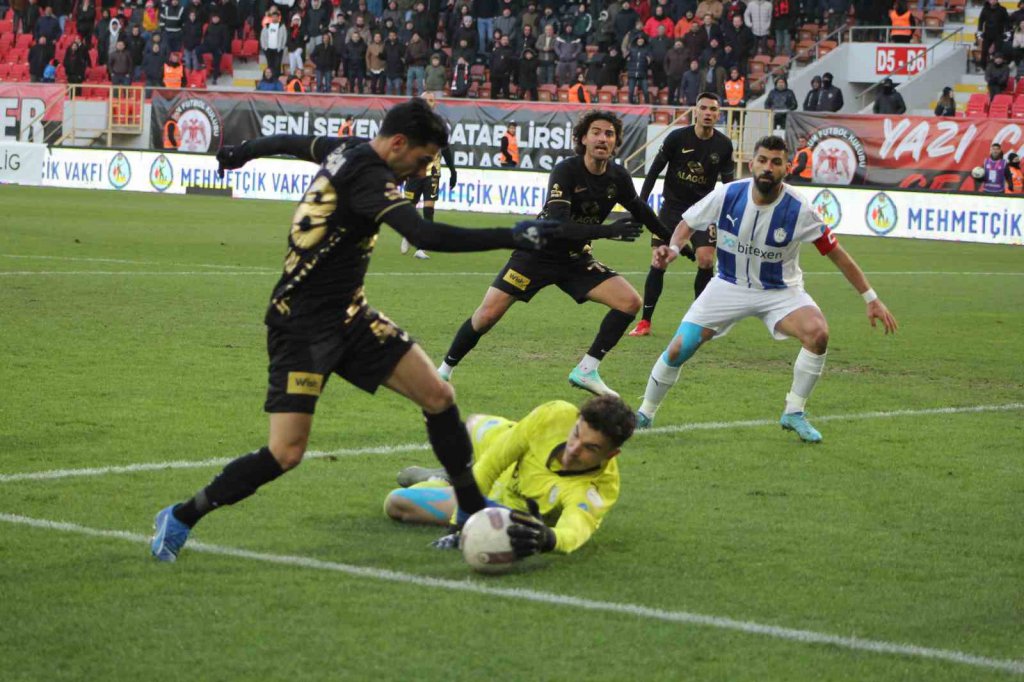 TRENDYOL 1. LİG: ÇORUM FK: 2 - TUZLASPOR: 1