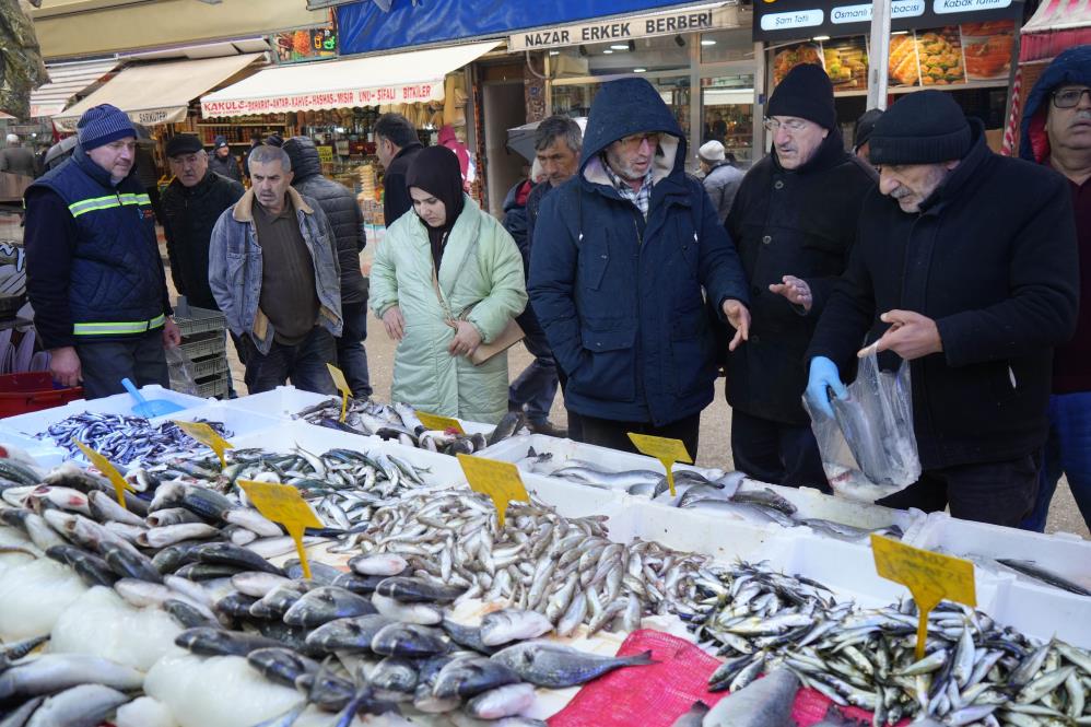 Gençlik İksiri Kolajen Sayesinde Hamsiye Olan İlgi Arttı: Kadınlar Eşlerinden Hamsi İstiyor