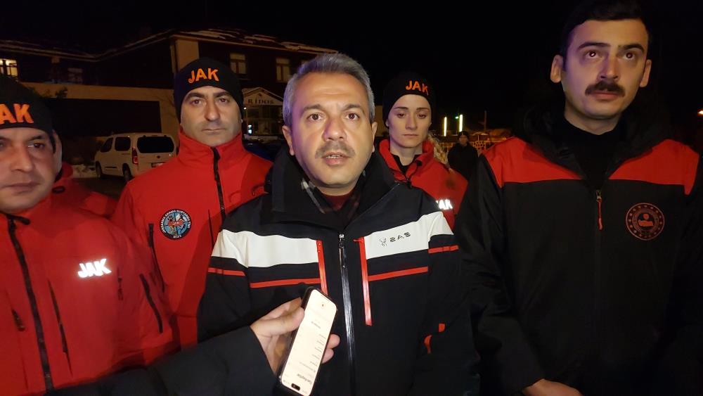 Rize’de Çığın Altında Kalan Operatör Hüseyin Tarlacı Hastaneye Kaldırıldı