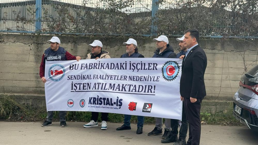 Kocaeli'de Sendikaya Üye Oldukları Gerekçesiyle 15 İşçi İşten Çıkarıldı
