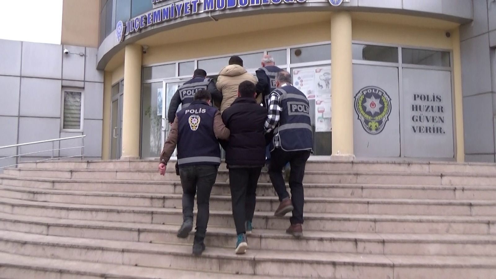 Samsun’da 1 Ton 360 Kilo Kaçak Tütün Ele Geçirildi