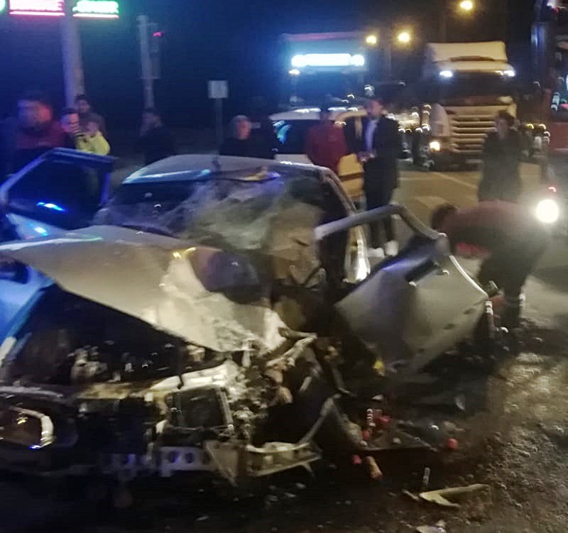Çorumda feci kazada Otomobil İle Otobüs Çarpıştı, 5 kişi Yaralandı
