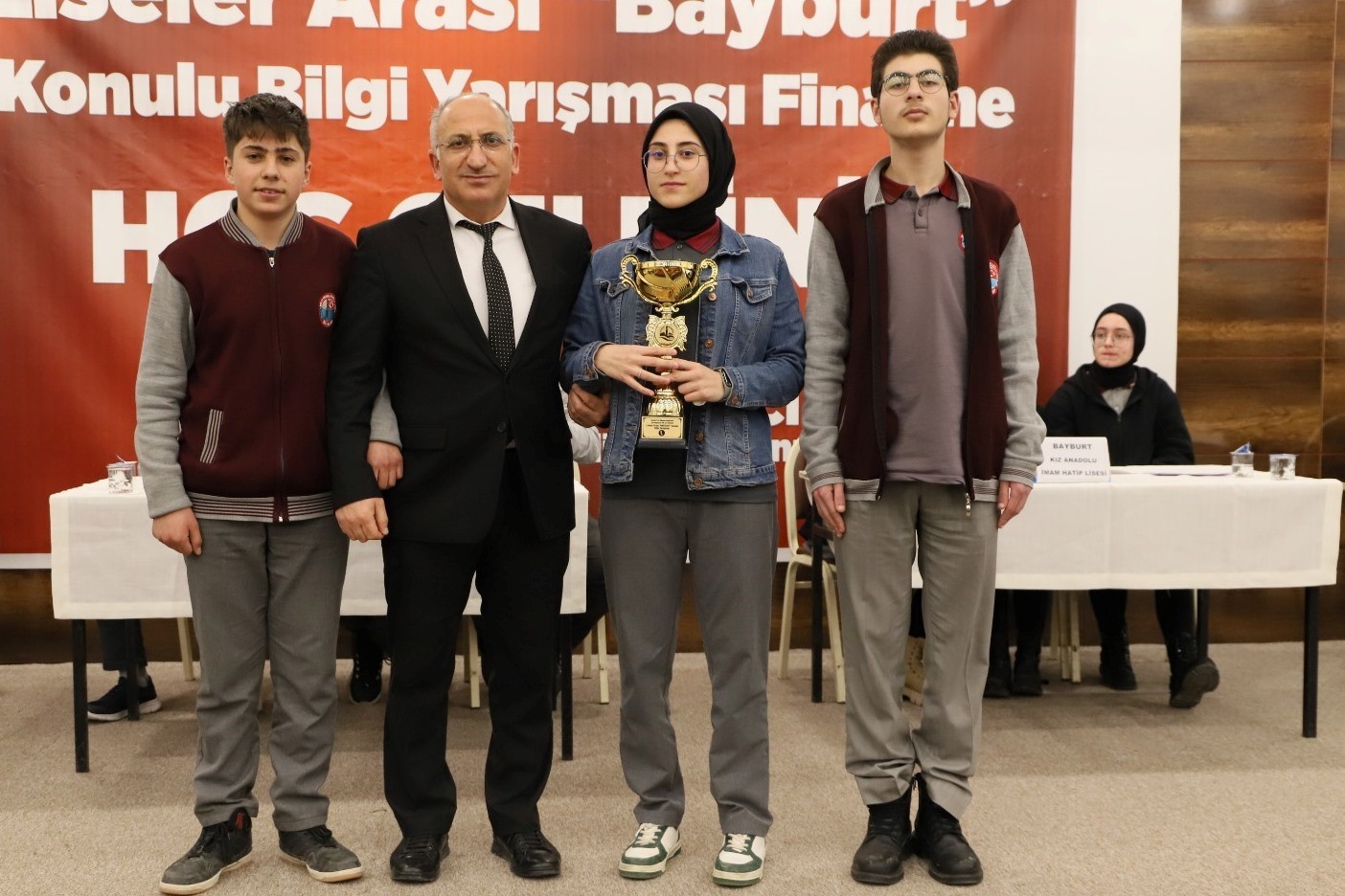 Bilgi Yarışmasının Kazananı Milli İrade Anadolu Lisesi