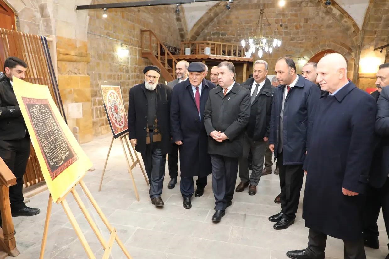 Bayburt'ta Tarihi Taşhan’da ’hat Sergisi’ Açıldı