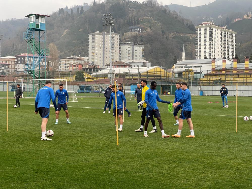 Çaykur Rizespor, Galatasaray Maçı Hazırlıklarına Başladı