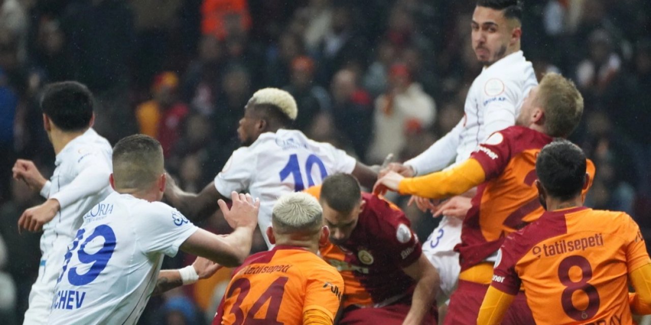 Rizespor , Galatasaray'a farklı yenildi