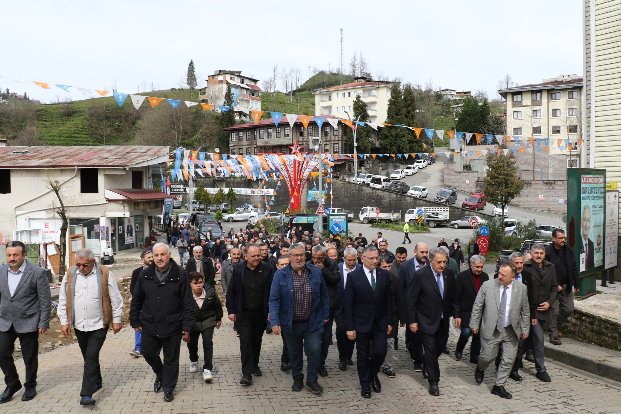 GENEL BAŞKAN YARDIMCISI YAZICI “KALKANDERE’NİN GECE GÜNDÜZ DEMEDEN KOŞACAK BİR KADROYA İHTİYACI VAR”