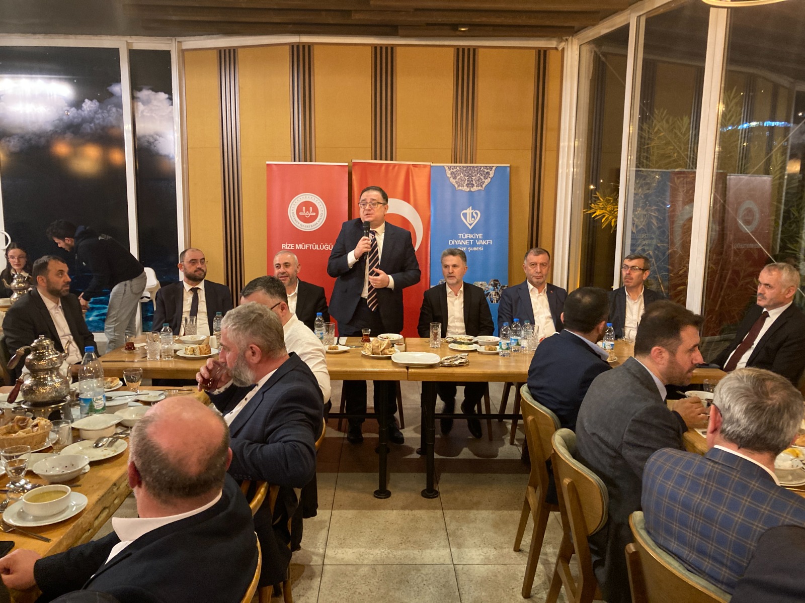 Gürcistan Müftüleri Rize'de Kardeşlik İftarında Bir Araya Geldi
