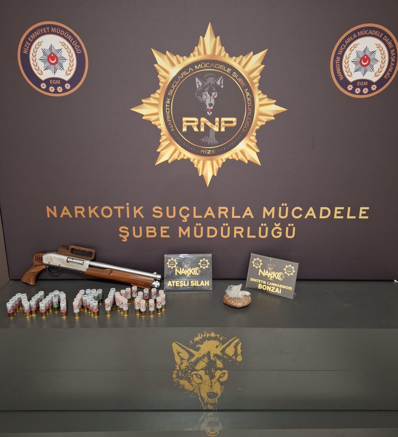 Rize’ye Uyuşturucu Getirmeye Çalışan 2 Kişi Yakalandı