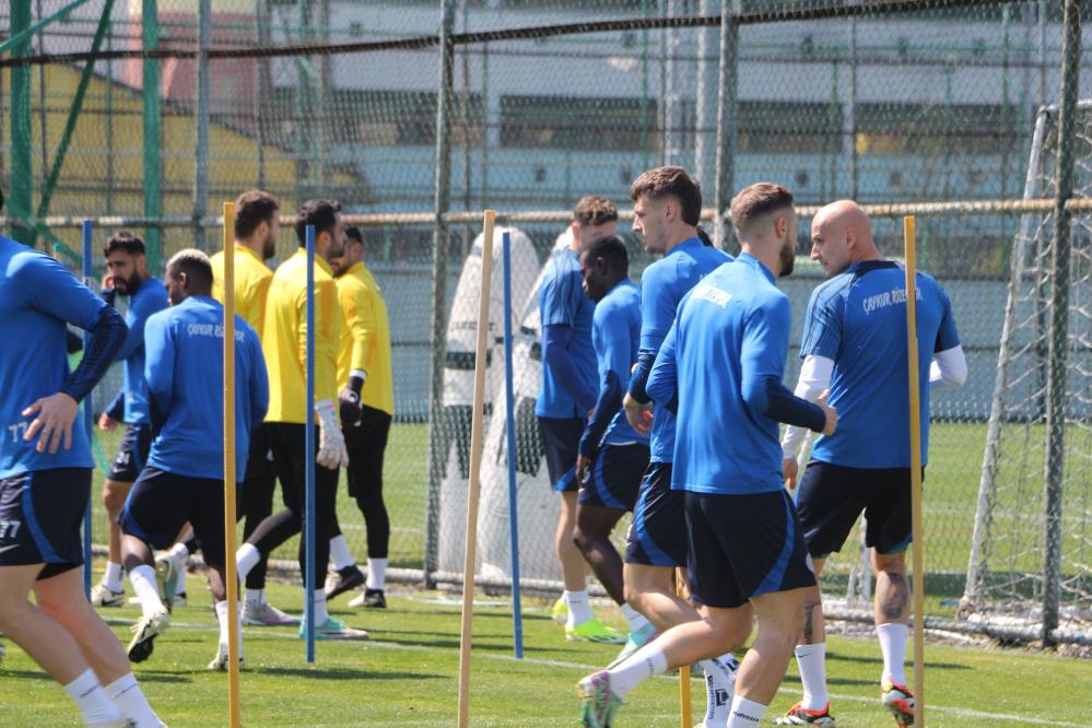 Çaykur Rizespor, Antalyaspor Maçı Hazırlıklarını Sürdürdü