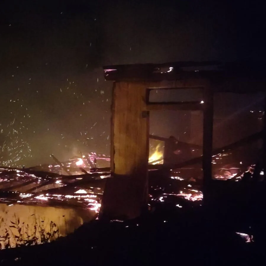 Rize'de Köy Evi Kül Oldu