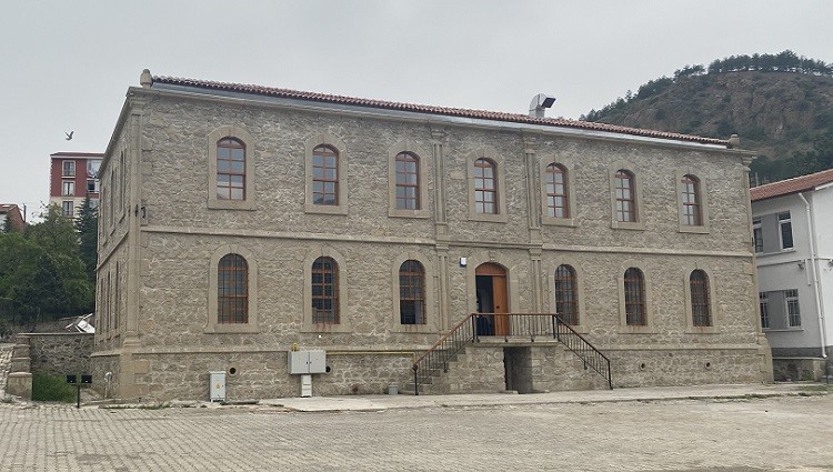 Çorum'un İskilip ilçesinde 150 Yıllık Tarihi Redif Kışlası Kültür Merkezi Oldu