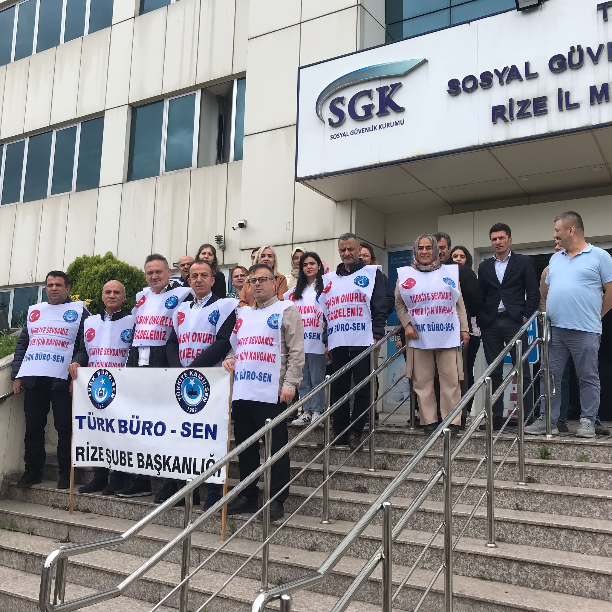 Türk Büro Sen Rize Şubesi'nden Sosyal Güvenlik Haftası Nedeniyle Basın Açıklaması