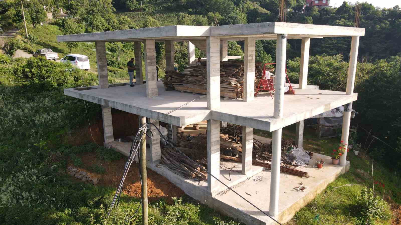 Rize’deki Bu Binaya Fiber İnternet Her Şeyden Önce Geldi, Ne ettiyse kaldırtamadı