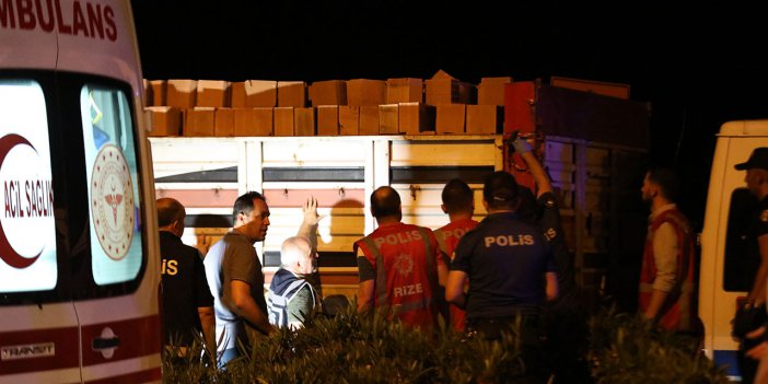 Rize'de araç içinde 30 kaçak göçmen yakalandı