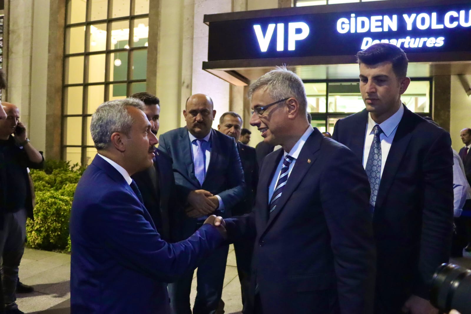 Rizeli Sağlık Bakanı Prof. Dr. Kemal Memişoğlu Rize'den Ayrıldı