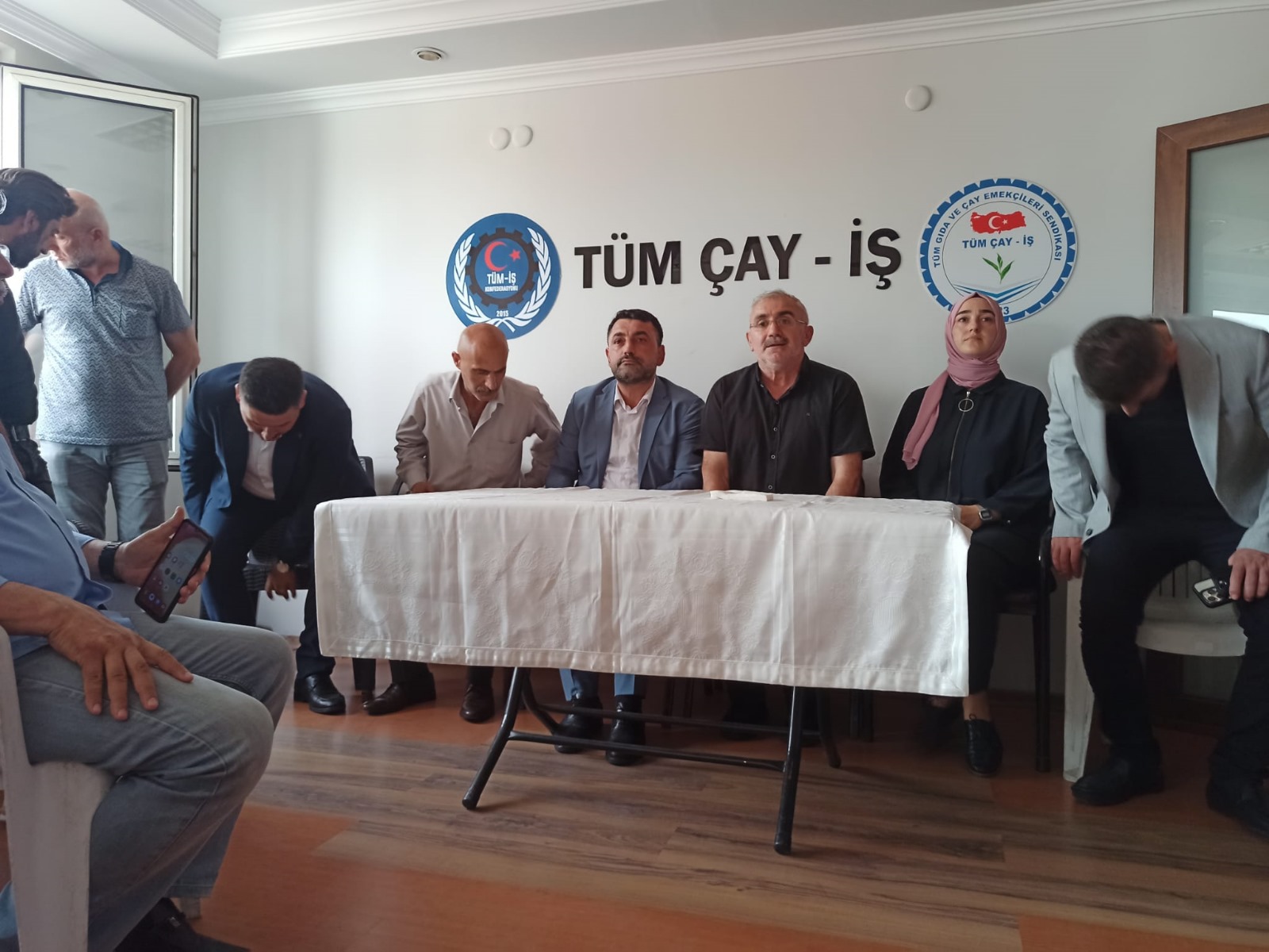 MHP’den Tüm Çay İş Sendikası’na ziyaret