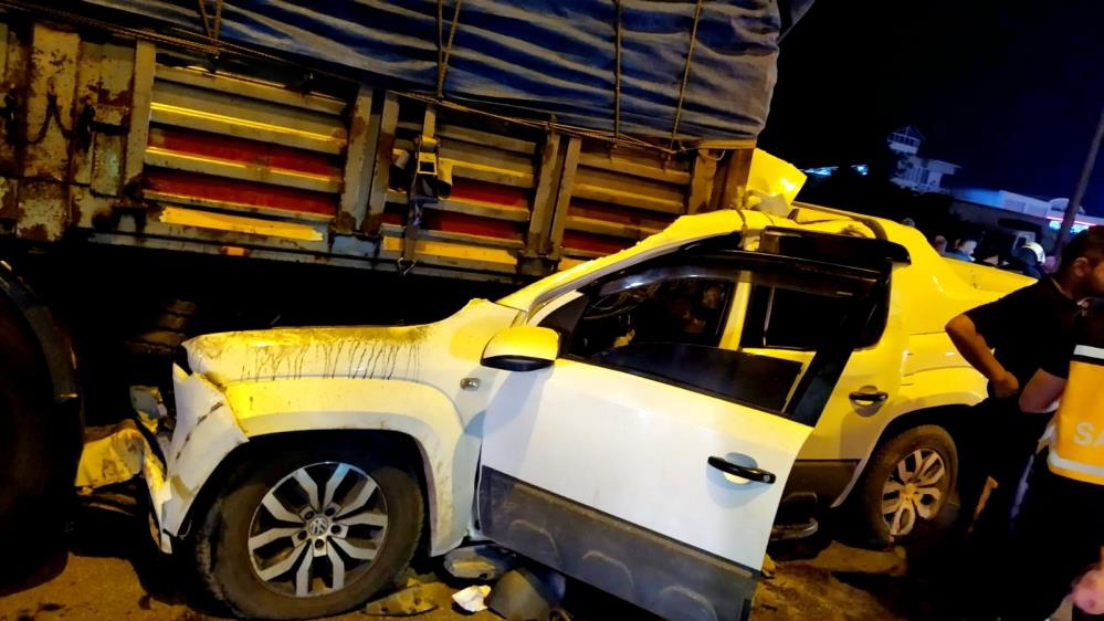 Samsun’da Kamyonet Tıra Arkadan Çarptı: 1 Ölü, 1 Ağır Yaralı