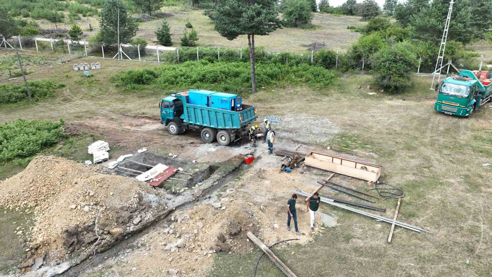 Samsun'da Geyiklerin Su İhtiyacı Açılan Sondaj Kuyusu İle Karşılandı