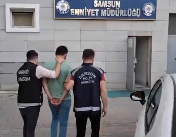 Dilenci Kılığında 2,5 Milyonluk Altın Çalan Kadınlar Yakalandı