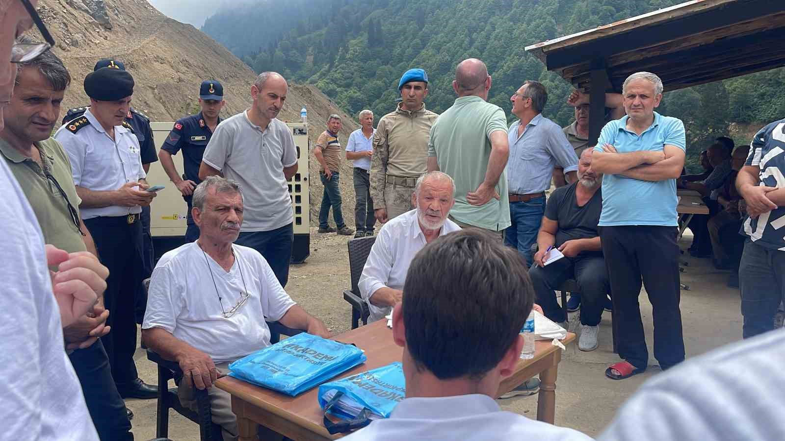 Rize'de İstemezukçiler yine yaptı yapacağını , kararın iptali için mahkemeye başvurdular