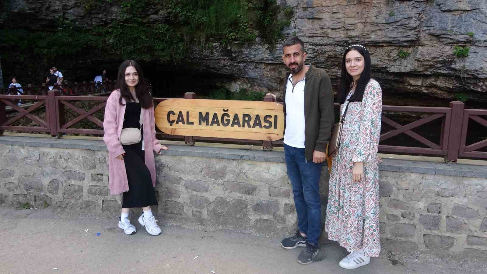 Dünyanın En Uzun İkinci Mağarasını Görmek İçin Binlerce Kilometrelik Yoldan Geliyorlar