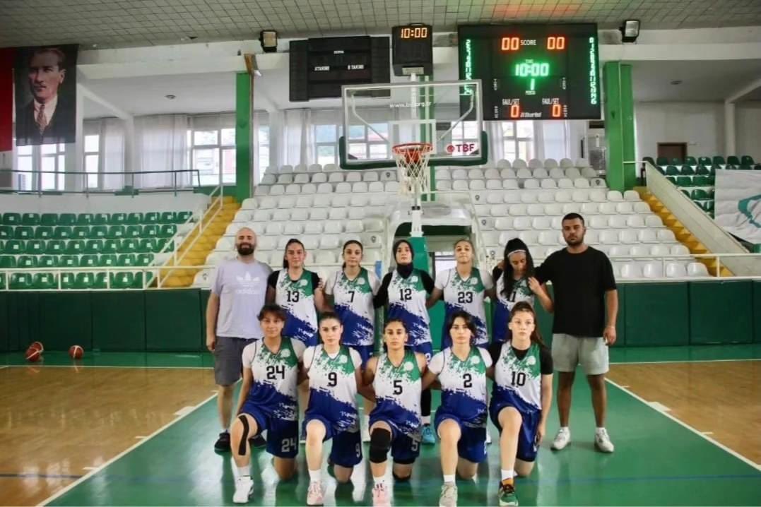 Çaykur Rizespor U18 Basketbol Takımı, Giresun'da Düzenlenen 30 Ağustos Turnuvası'nda Şampiyon Oldu