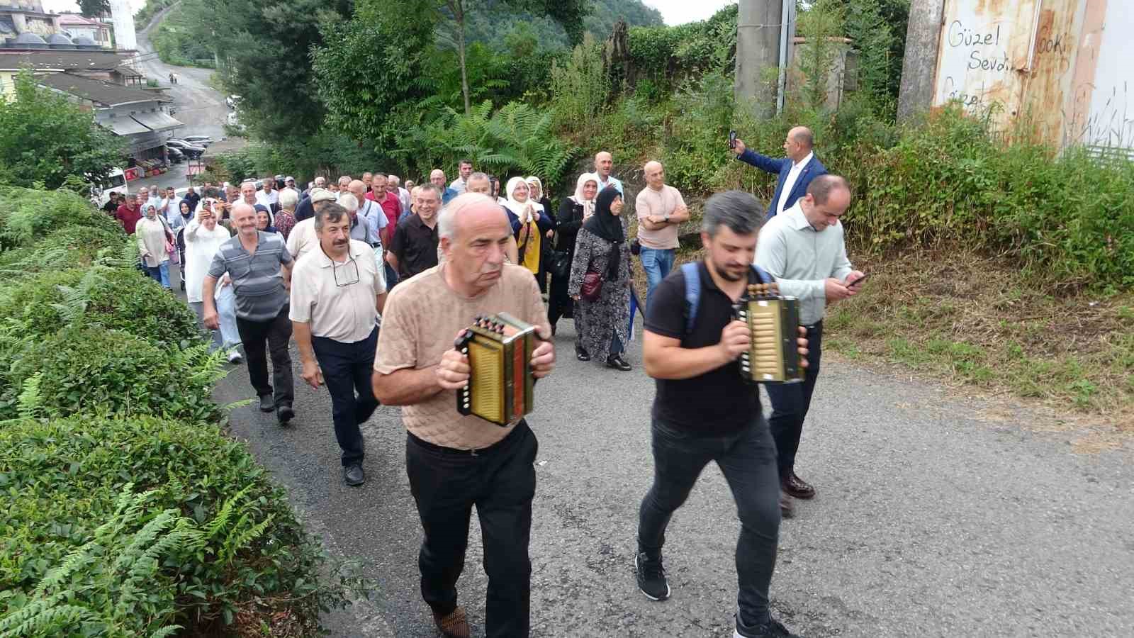 Rize'de Armonikanın unutulmaması için şenlik düzenlendi