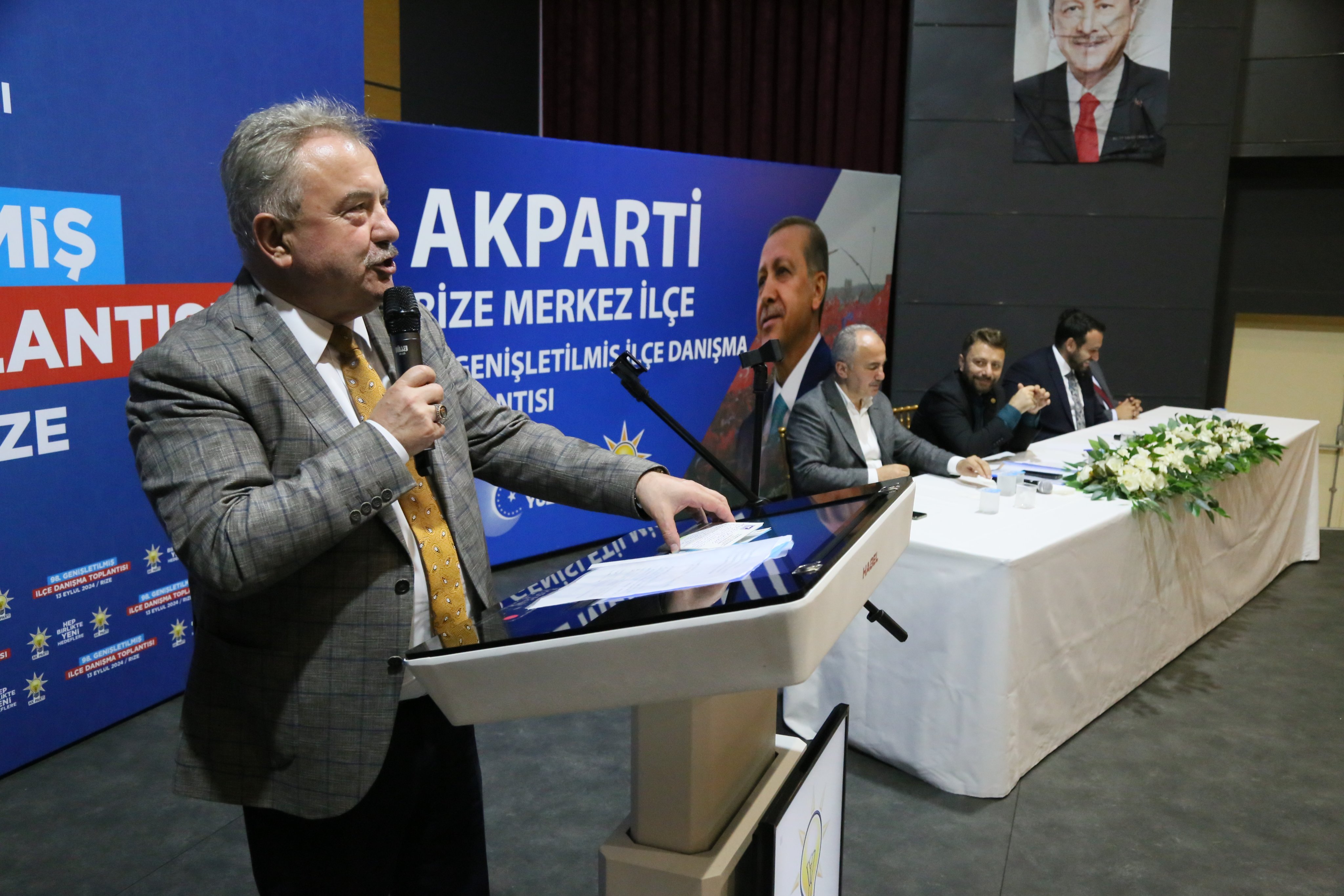 AK Parti 98. Genişletilmiş Merkez İlçe Danışma Toplantısı Rize’de Gerçekleştirildi
